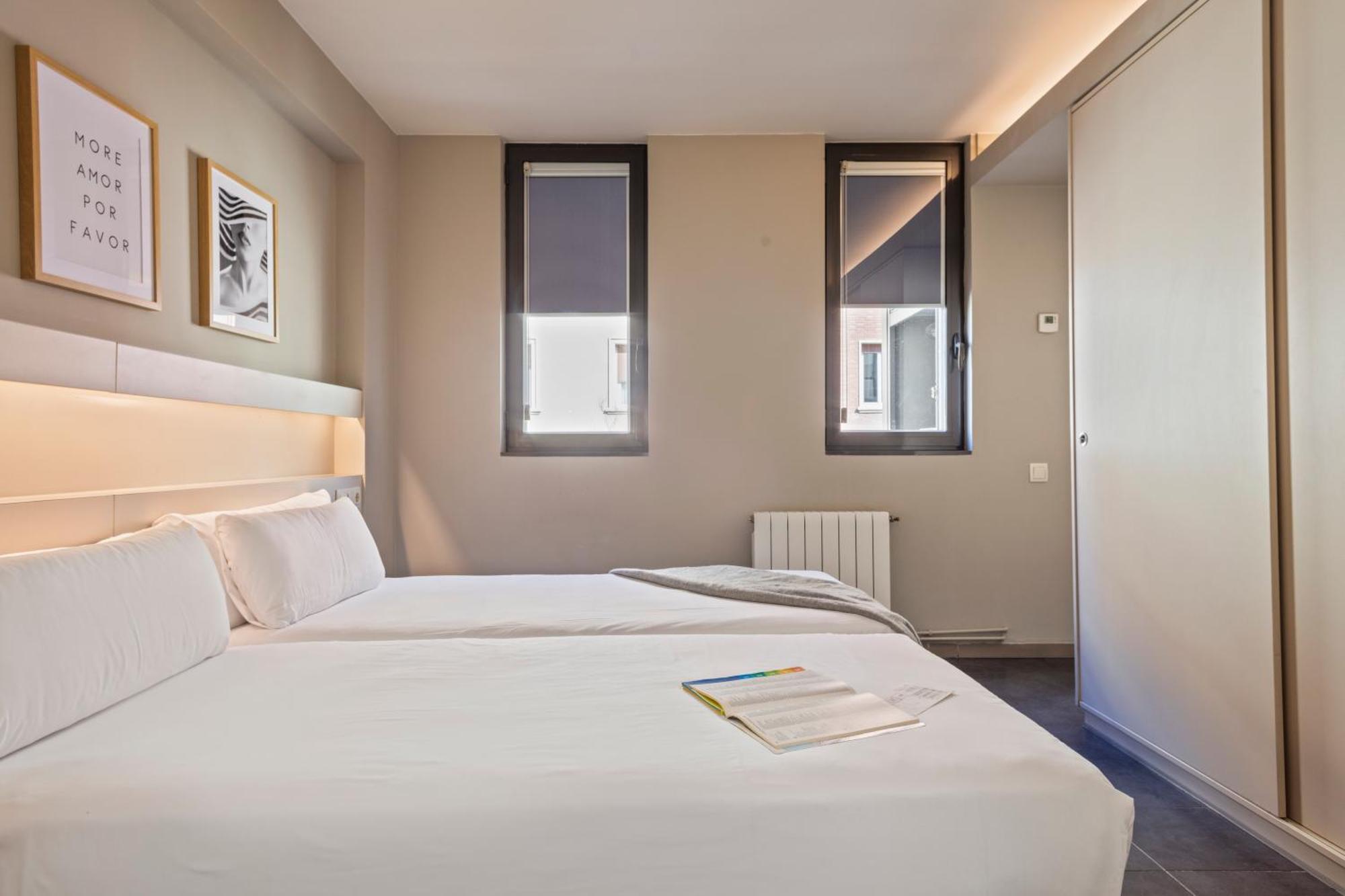 Aparthotel Bcn Montjuic Barcelona Kültér fotó
