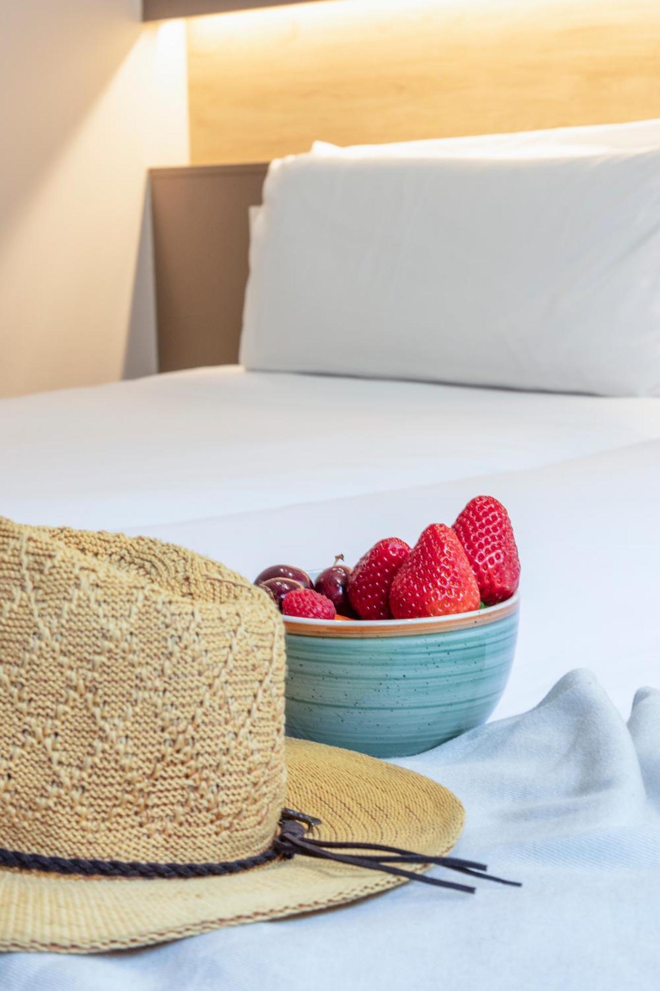 Aparthotel Bcn Montjuic Barcelona Kültér fotó